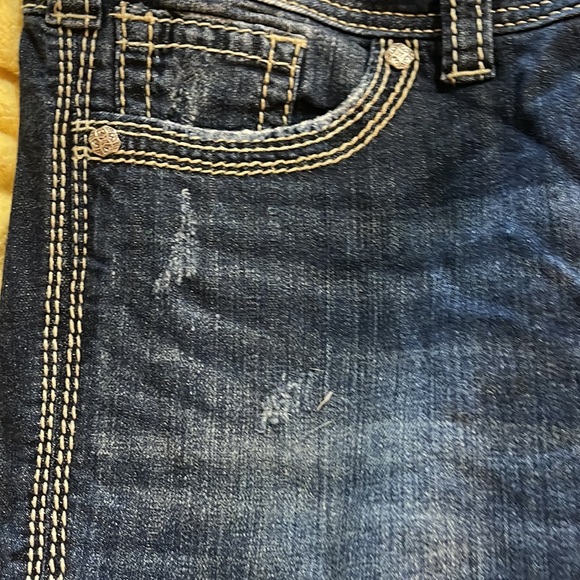 Silver distressed jeans. - Picture 6 of 7